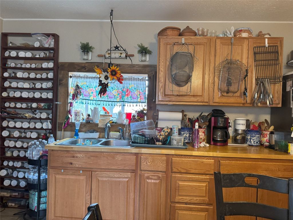 Image 7 of property listing at 716 7th Street N, Great Falls, MT 59401