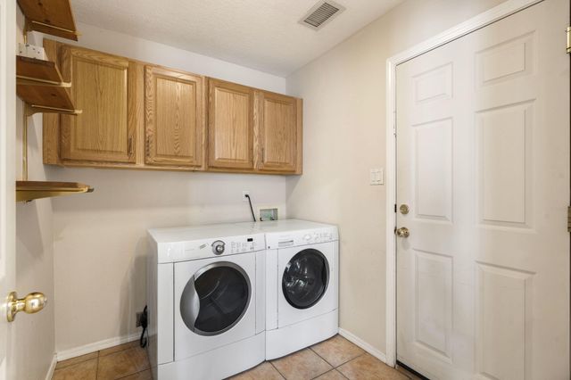6612 Ladrillo Place NE, Albuquerque, NM 87113