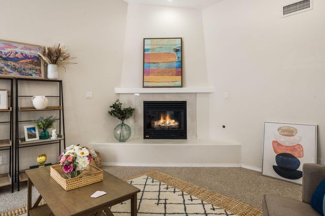 6612 Ladrillo Place NE, Albuquerque, NM 87113