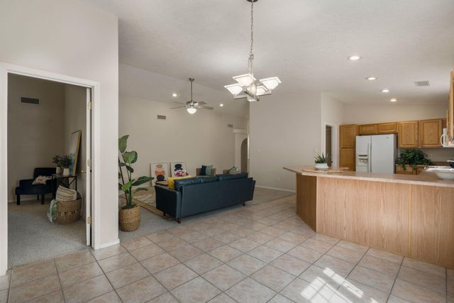 6612 Ladrillo Place NE, Albuquerque, NM 87113