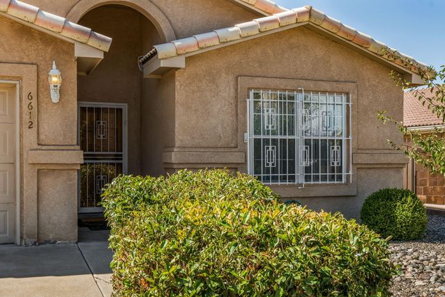 6612 Ladrillo Place NE, Albuquerque, NM 87113