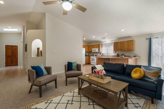 6612 Ladrillo Place NE, Albuquerque, NM 87113