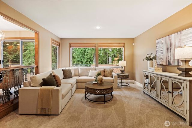 24229 NE 7th Place, Sammamish, WA 98074