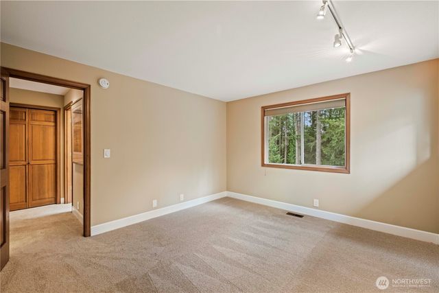 24229 NE 7th Place, Sammamish, WA 98074