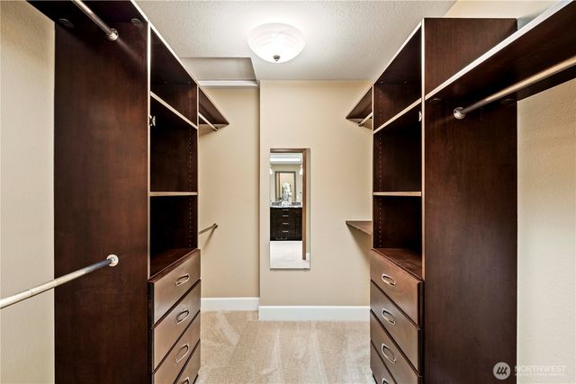 24229 NE 7th Place, Sammamish, WA 98074