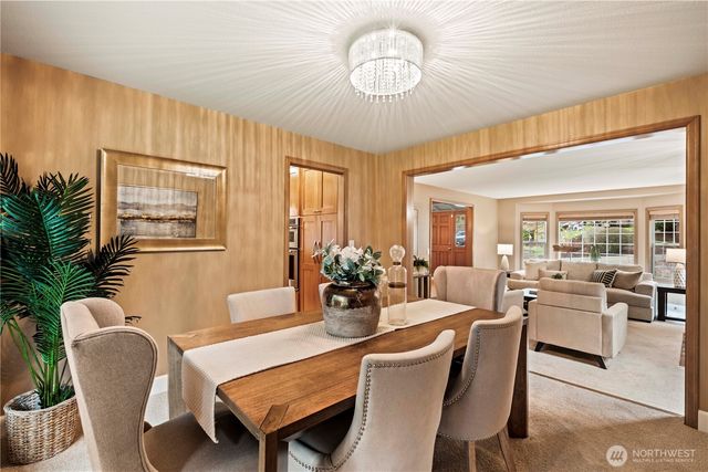 24229 NE 7th Place, Sammamish, WA 98074