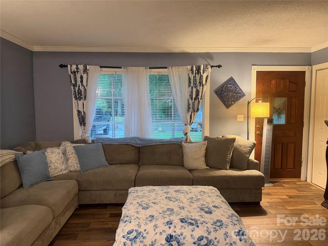 1104 Hillcrest Drive L 34, Cherryville, NC 28021