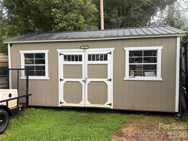 1104 Hillcrest Drive L 34, Cherryville, NC 28021