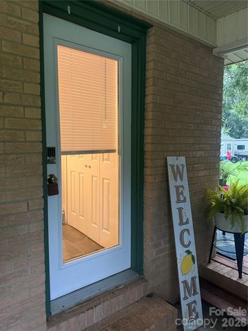 1104 Hillcrest Drive L 34, Cherryville, NC 28021