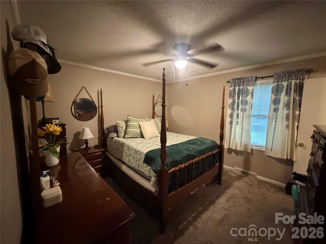 1104 Hillcrest Drive L 34, Cherryville, NC 28021