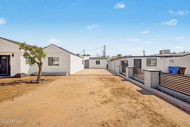 3809 E TAYLOR Street, Phoenix, AZ 85008