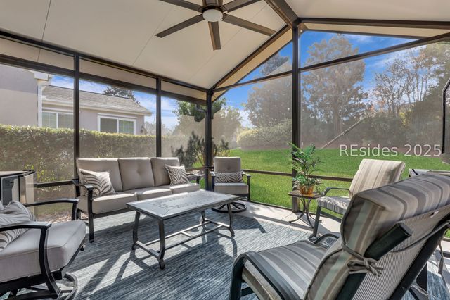 3 Clover Dr, Bluffton, SC 29909