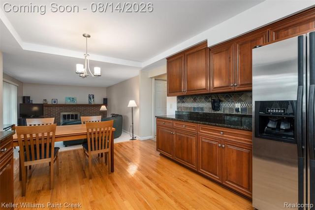 346 Folkstone Court, Troy, MI 48085