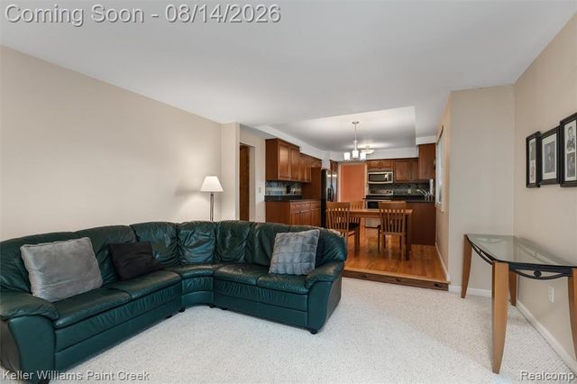 346 Folkstone Court, Troy, MI 48085