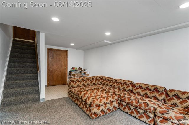 346 Folkstone Court, Troy, MI 48085