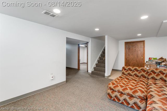 346 Folkstone Court, Troy, MI 48085