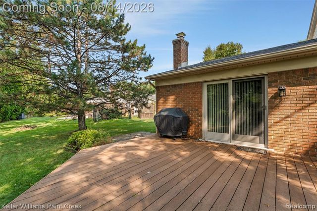 346 Folkstone Court, Troy, MI 48085