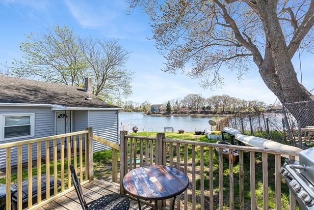 126 Ocean View Ave, Swansea, MA 02777