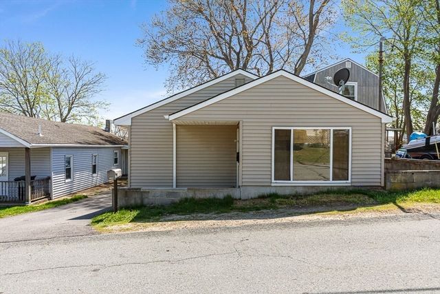 126 Ocean View Ave, Swansea, MA 02777