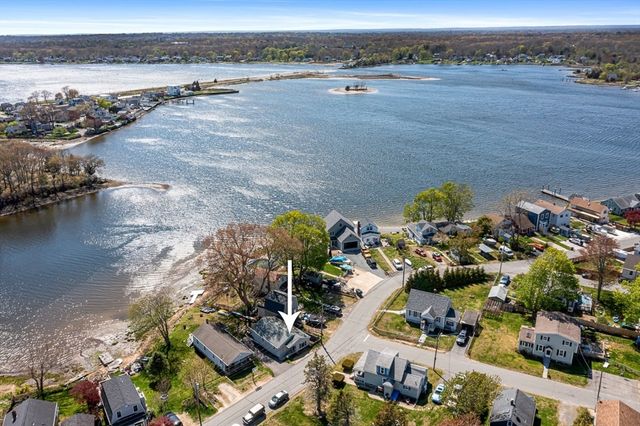 126 Ocean View Ave, Swansea, MA 02777