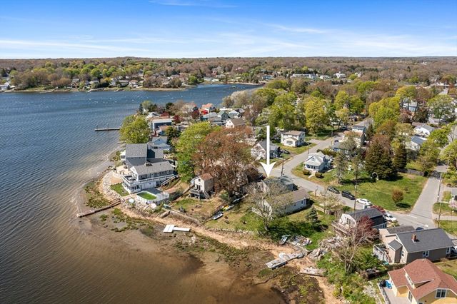 126 Ocean View Ave, Swansea, MA 02777