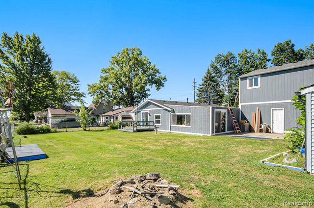 7434 Dyke Road, Clay, MI 48001