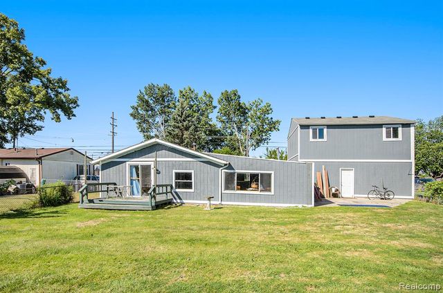 7434 Dyke Road, Clay, MI 48001