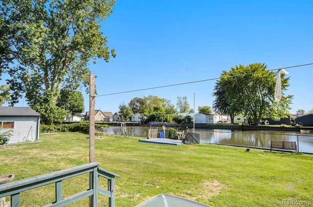 7434 Dyke Road, Clay, MI 48001