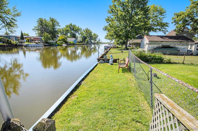 7434 Dyke Road, Clay, MI 48001