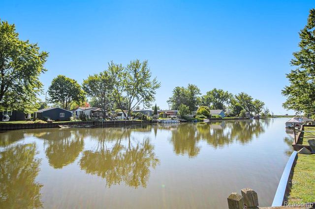 7434 Dyke Road, Clay, MI 48001