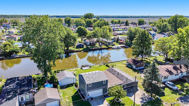 7434 Dyke Road, Clay, MI 48001