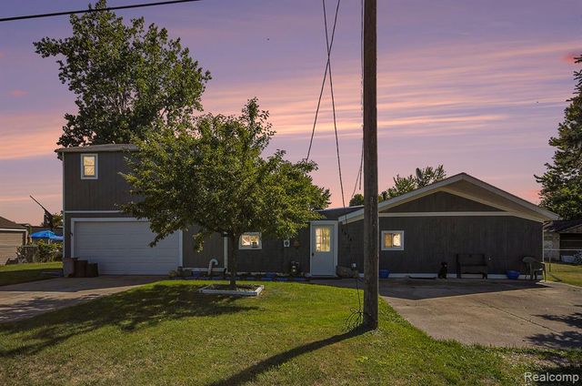 7434 Dyke Road, Clay, MI 48001