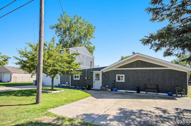 7434 Dyke Road, Clay, MI 48001