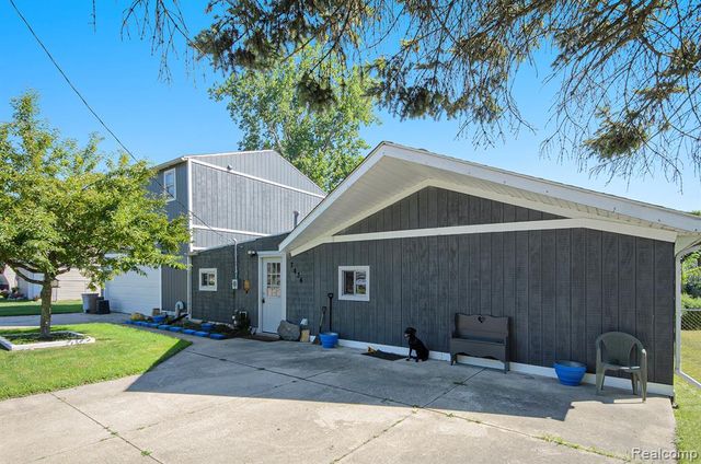 7434 Dyke Road, Clay, MI 48001