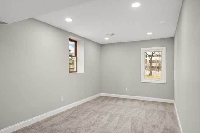 11004 Oak Knoll Terrace N, Hopkins, MN 55305