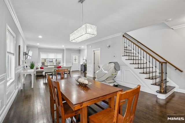 10 Glen Street, Cliffside Park, NJ 07010