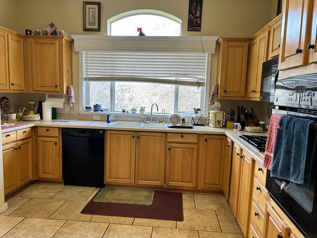 6651 Gallagher Rd, Pilot Hill, CA 95664