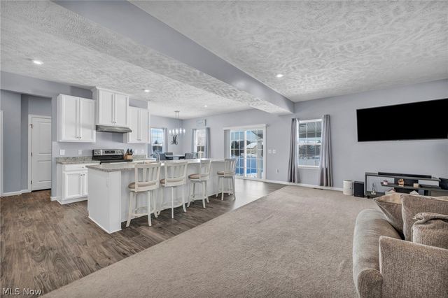 9216 Nash Lane, North Ridgeville, OH 44039