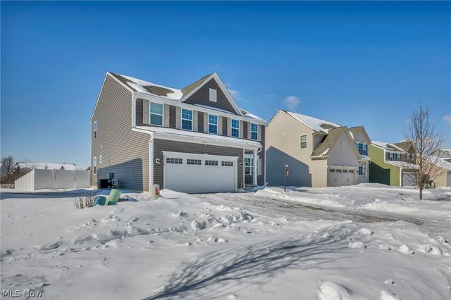 9216 Nash Lane, North Ridgeville, OH 44039