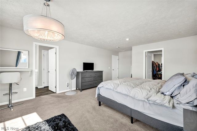 9216 Nash Lane, North Ridgeville, OH 44039