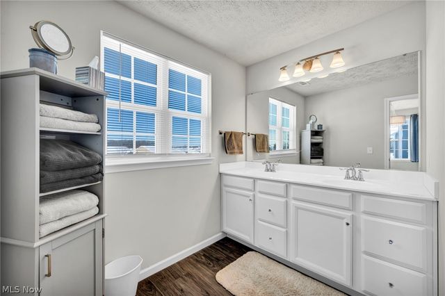 9216 Nash Lane, North Ridgeville, OH 44039