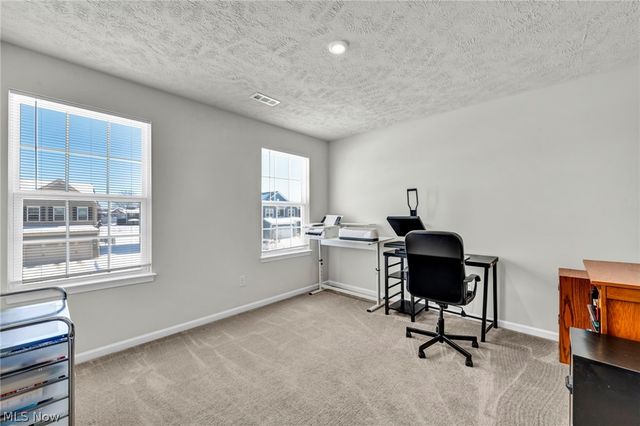 9216 Nash Lane, North Ridgeville, OH 44039