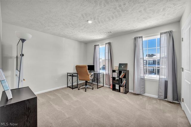 9216 Nash Lane, North Ridgeville, OH 44039