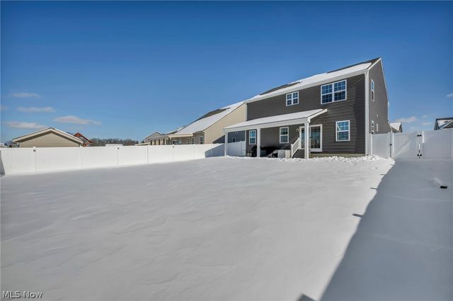 9216 Nash Lane, North Ridgeville, OH 44039