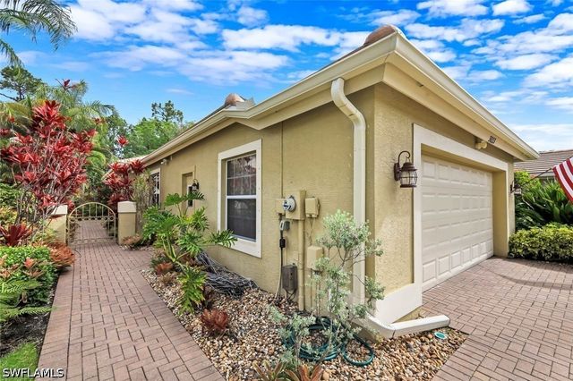 3033 Olde Cove WAY, Naples, FL 34119