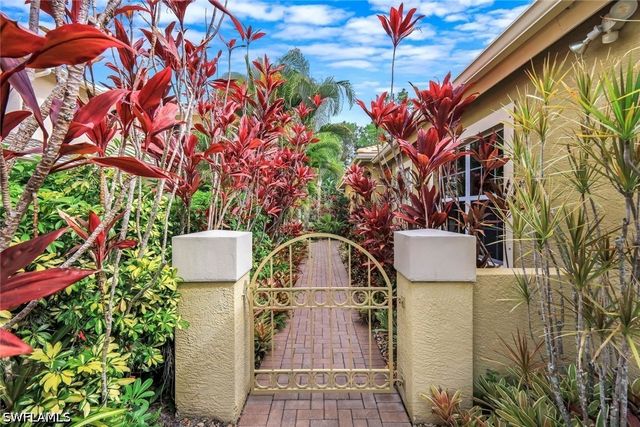 3033 Olde Cove WAY, Naples, FL 34119