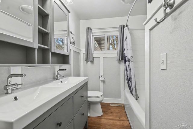 226 S Seventh Street, Tittabawassee Twp, MI 48623