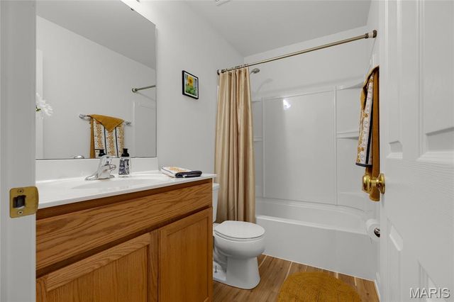 145 Brookview Way Drive, O'fallon, MO 63366