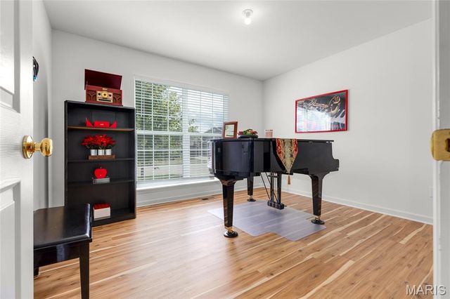 145 Brookview Way Drive, O'fallon, MO 63366