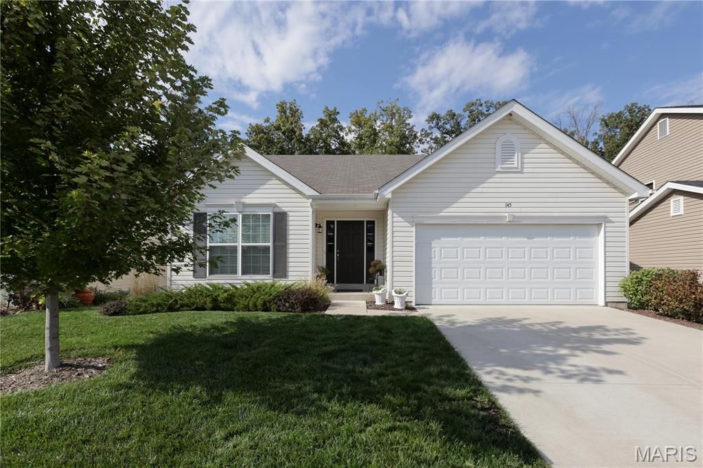 145 Brookview Way Drive, O'fallon, MO 63366